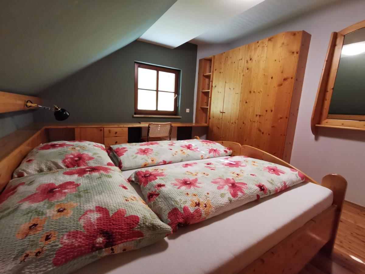 Landhotel Kastanienhof Гундерсхайм Экстерьер фото