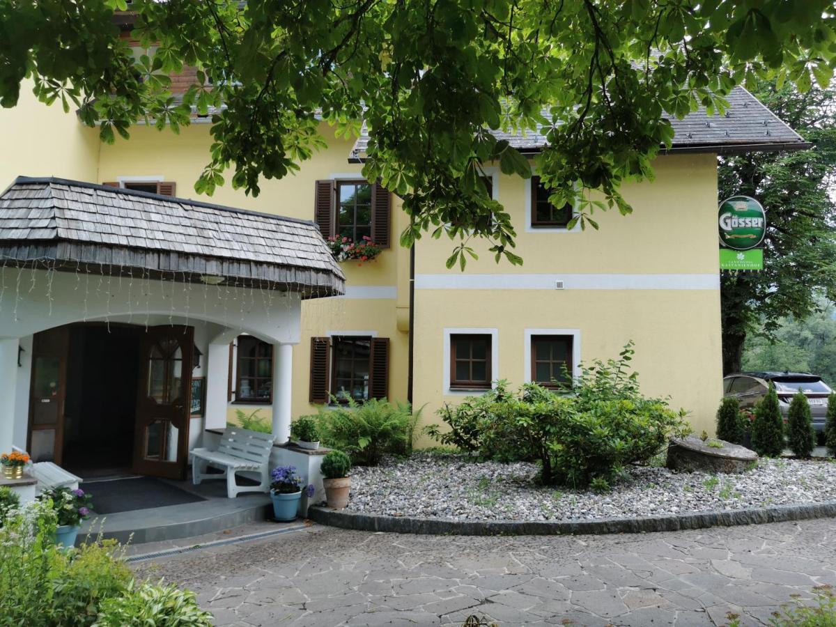 Landhotel Kastanienhof Гундерсхайм Экстерьер фото
