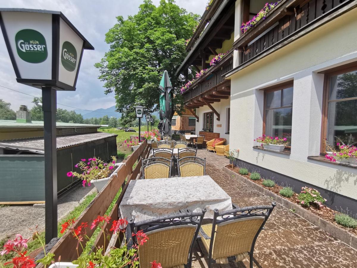 Landhotel Kastanienhof Гундерсхайм Экстерьер фото