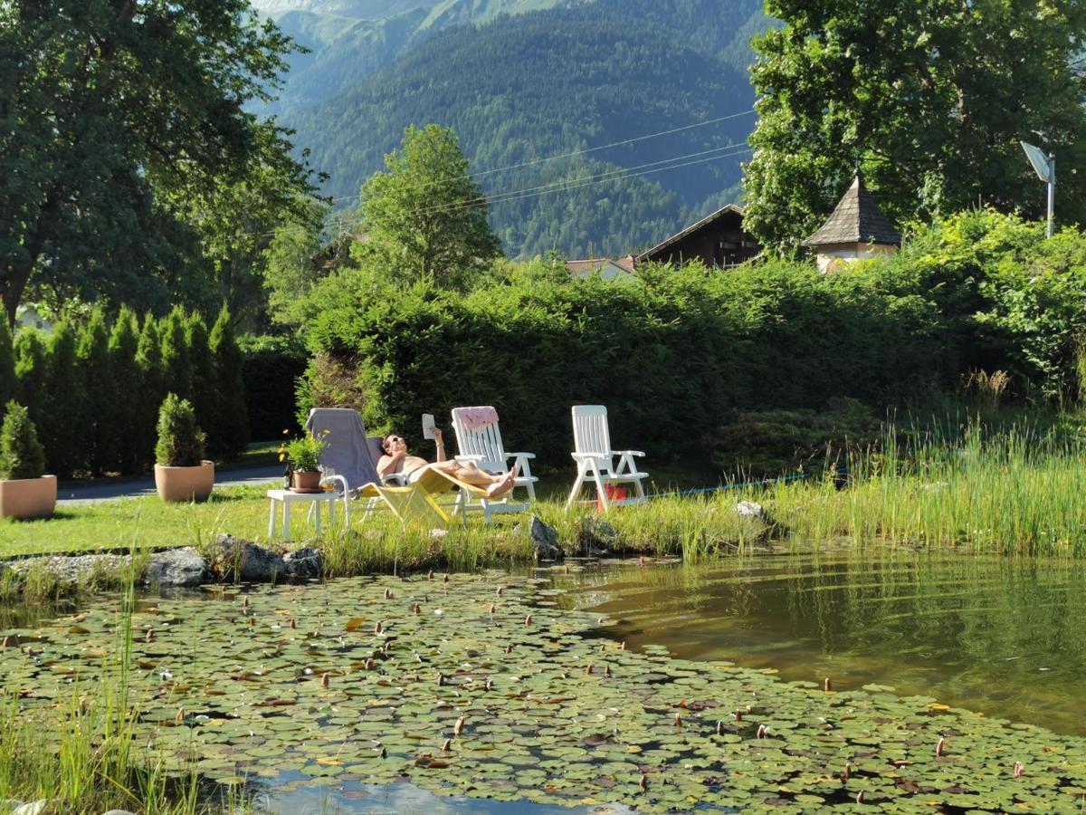 Landhotel Kastanienhof Гундерсхайм Экстерьер фото